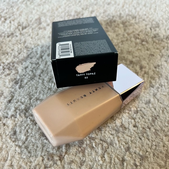 Fenty beauty by Rihanna - Picture 2 of 2
